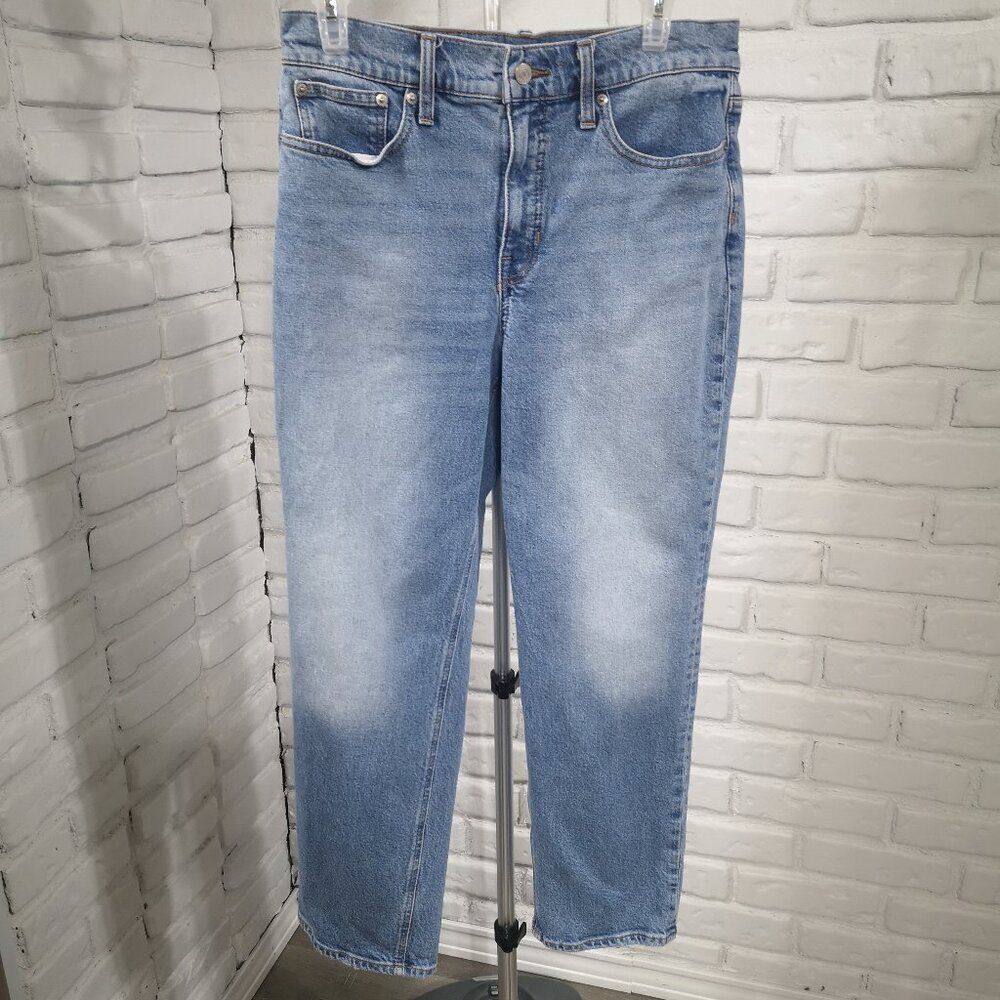 J Crew Classic Straight Ladies Size 29 Light Wash Straight Leg Blue Jeans
